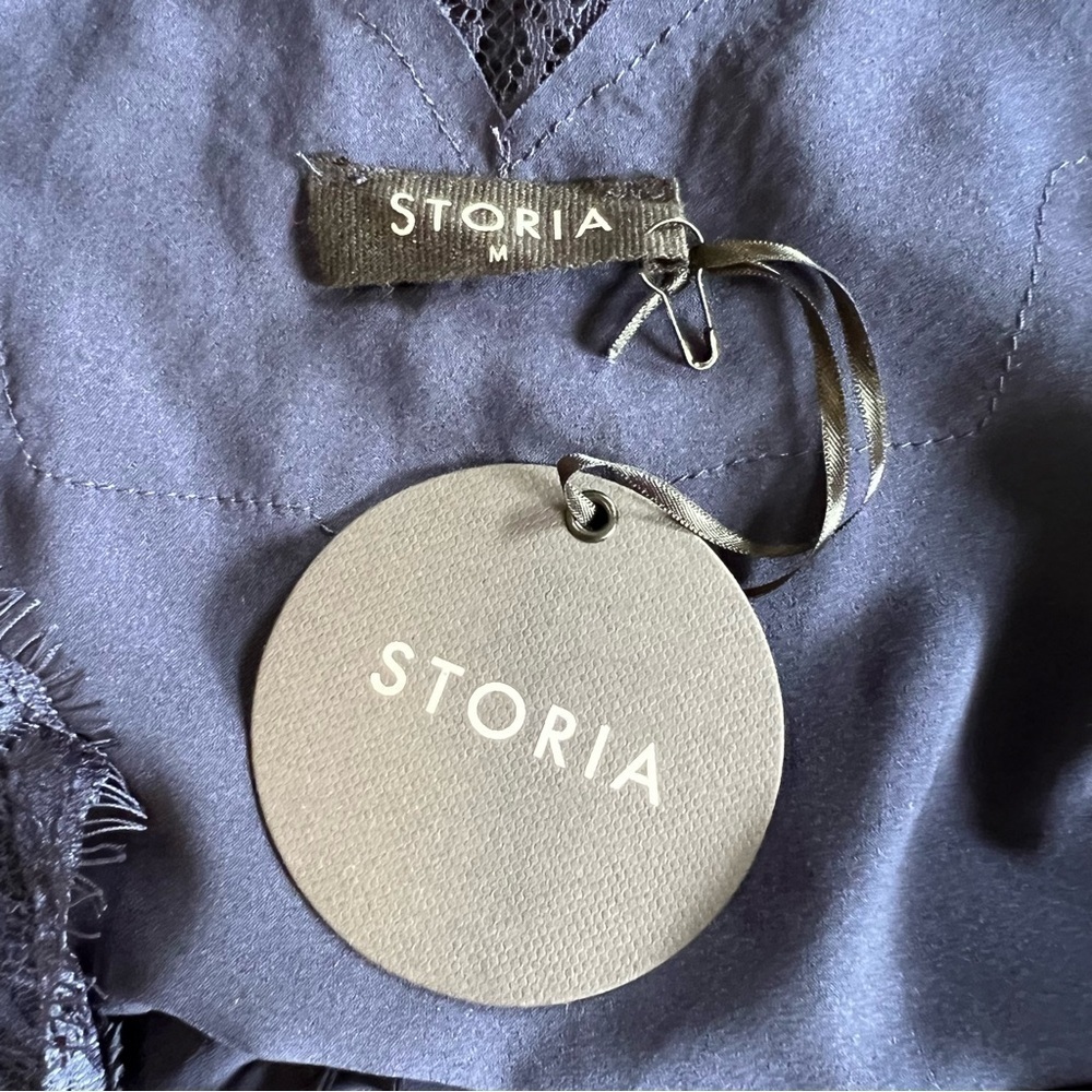 NWT Storia Satin Lace Slip Dress Size Medium in Navy - Picture 6 of 9